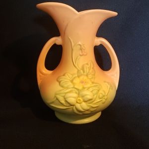 Vintage Hull Art Pottery "Wildflower" Matte Glaze Vase W8 - 7 1/2"
